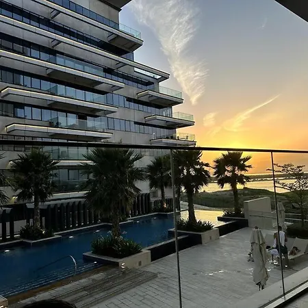 Beachside Sunset Residence Abu Dhabi Exterior photo