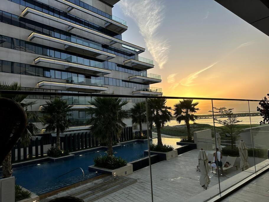 Beachside Sunset Abu Dhabi