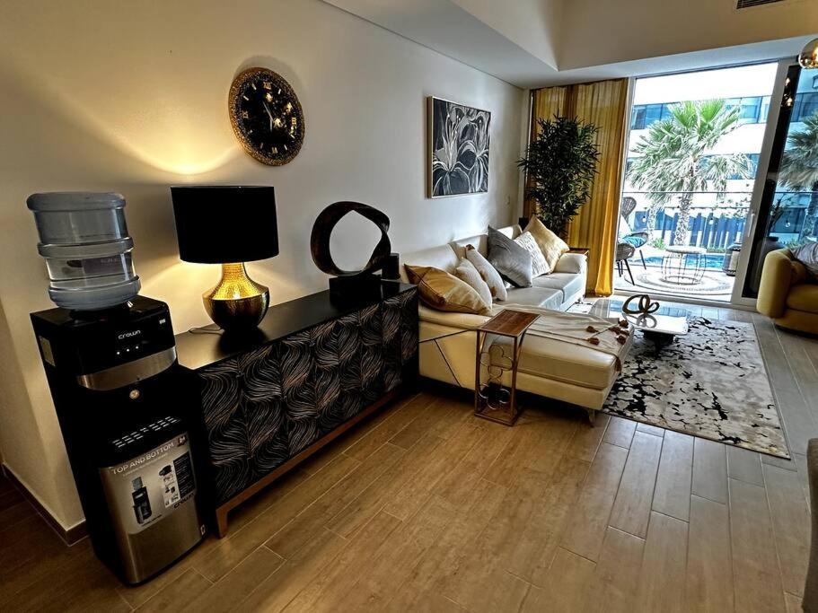 Beachside Sunset Apartment